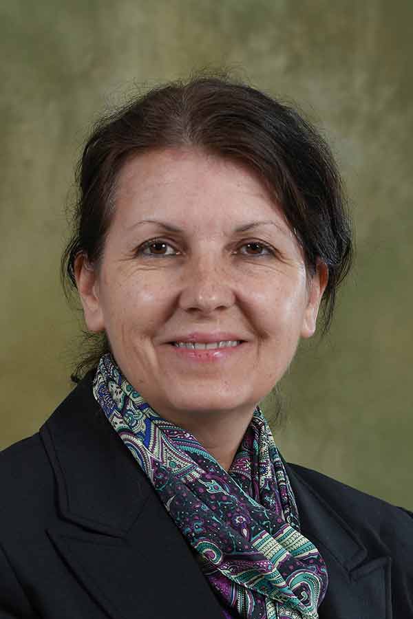 Headshot, Elizabeth Podlaha-Murphy